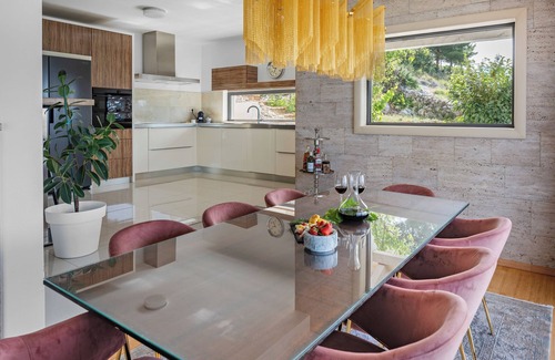 Borak Villa | Villa Parsella 170m from the sandy beach with 5 bedrooms, pool, wellness, sea view
