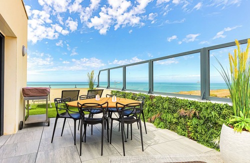 Saint-Hilaire-de-Riez Villa | Villa (penthouse duplex) with indoor pool, private spa and 180° sea view