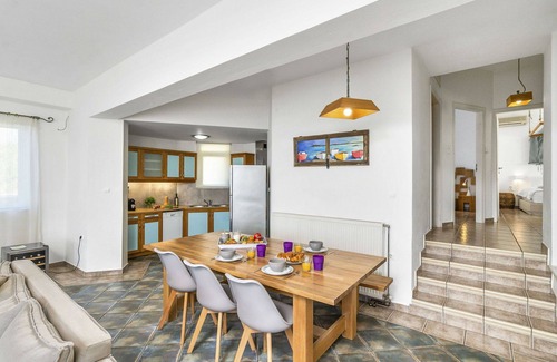 Stavros Villa | Villa Penelope – Seafront Bliss & Sunset Views