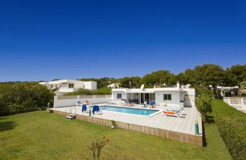 Coves Noves Villa | Villa Pepe by Villa Plus