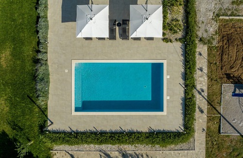 Kastel Kambelovac Villa | Villa Perkov SAVE 20 percent on Split-villas com