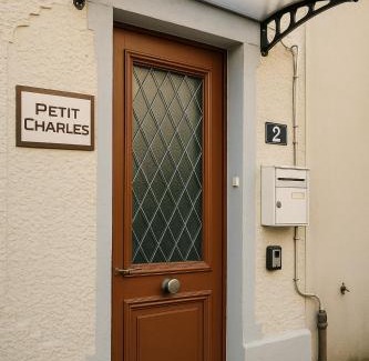 Le Mesnil-Amelot Villa | Villa Petit Charles - CDG Paris airport - Parc Asterix - Extra Shuttle