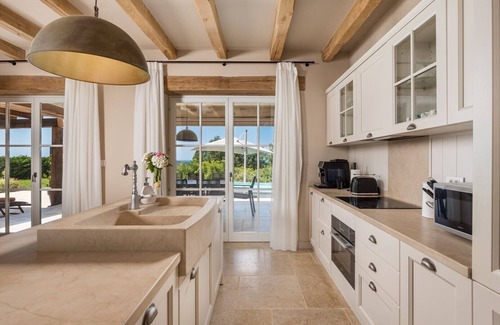 Bale Villa | Villa Plava Panoramic Seaview, Infinity pool, free EV charger