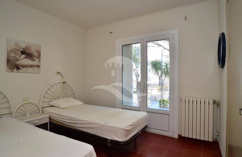 Platja d'Aro Villa | Villa, Playa de aro, 10 pers, 100 m from the beach, Private parking