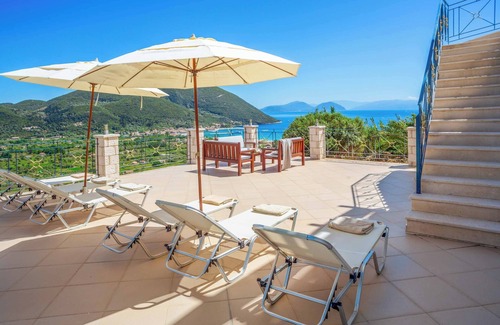 Evgiros Villa | Villa Ponti - Three Bedroom Villa, Sleeps 6