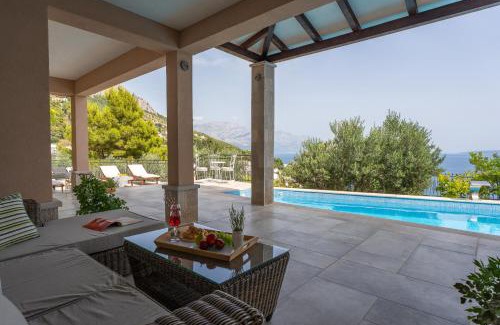 Mimice Villa | Villa Porto Mimice, 40sqm Heated Private Pool, 4 bedrooms, Sauna, Gym, Billiard