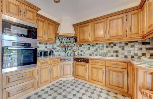 Vins-sur-Caramy Apartment | Villa Primrose – A Peaceful Retreat in the Heart of Provence