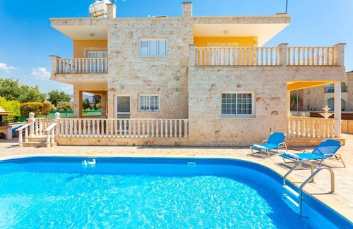 Prodromi Villa | Villa Prodromi: Large Private Pool, A/C, WiFi
