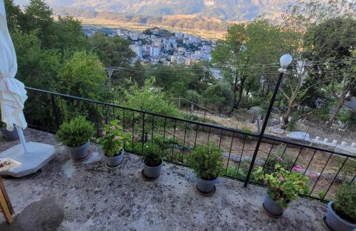 Gjirokaster Apartment | Villa Reçka