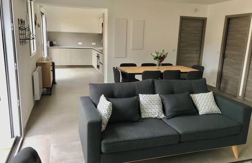 Bonifacio Villa | Villa Recemment Construite À 2 KM DU Port DE Bonifacio