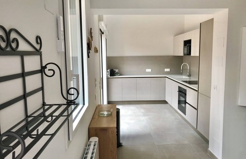 Bonifacio Villa | Villa Recemment Construite À 2 KM DU Port DE Bonifacio