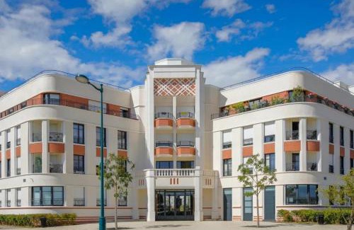 Chessy Villa | Villa Riviera Near Disneyland Paris