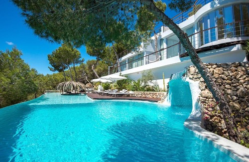 Sant Josep de sa Talaia Villa | Villa Roca Ibiza - Un Paraíso Premium a solo 10 minutos de la ciudad de Ibiza y de las playas Cala Jondal y Salinas