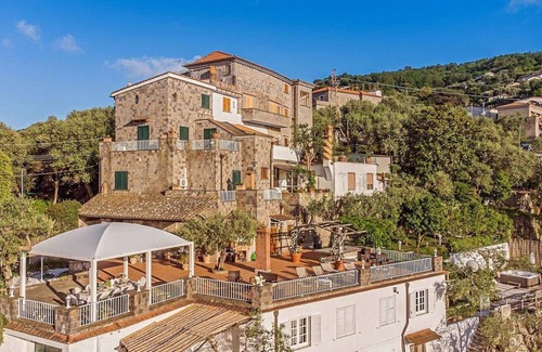 Priora Villa | Villa Roga - Three Bedroom Villa, Sleeps 7