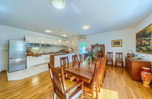 Rascane Villa | Villa Roglić in Dalmatian Hinterland with private pool, tennis, bocce and golf court
