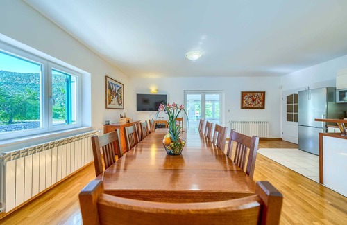 Rascane Villa | Villa Roglić in Dalmatian Hinterland with private pool, tennis, bocce and golf court