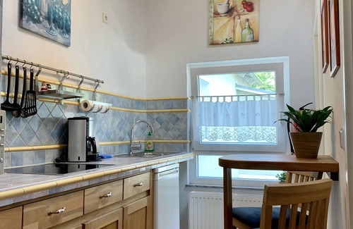 Sassnitz Apartment | Villa Rosengarten - Holiday apartment with sea view in the old town of Sassnitz