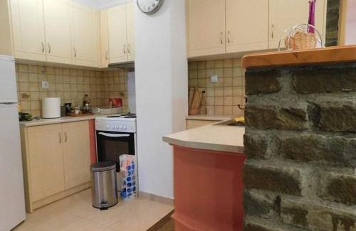 Mikrospilia House | Villa Roula Suite