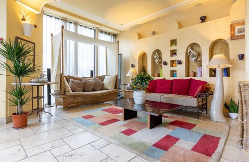 Parc-de-Montsouris Hotel | Villa Royale Montsouris