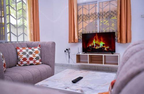 Kilifi Apartment | Villa's - Beach 2 km, Wifi, SmartTV, Parking - by Mango Tree Cottages Kilifi