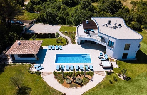 Jursici Villa | Villa Sanela - Private villa with pool in Istria