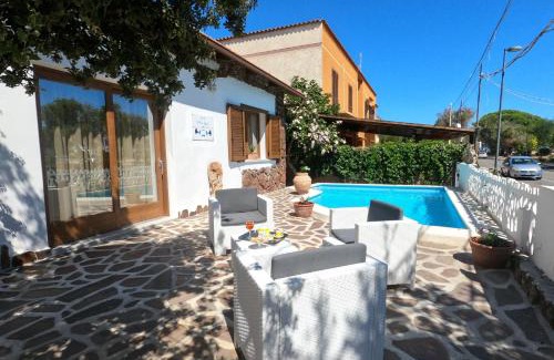 La Caletta Bed & Breakfast | Villa Sari affitta camere