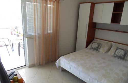 Podglavica Apartment | Villa Seaview Divna Beachfront