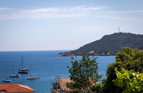 Saint-Raphael Villa | Villa Seleva Agay, piscine et vue mer 180 degré
