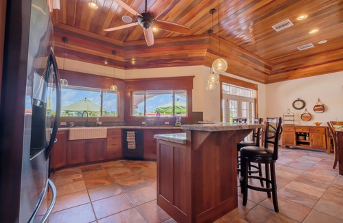 San Pedro Villa | Villa Serenity
