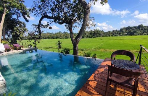 Kaduruduwa House | Villa Seven Faces-Luxury Escape,Stunning Views with Private pool for a Couple or family!