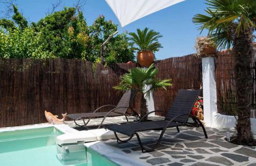 Nea Iraklia Villa | Villa Shada's pool & Jacuzzi