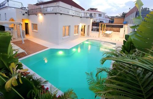 Eilat Villa | VILLA SHUNIT- וילה שונית by barak royal suites