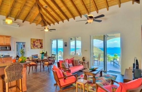 Belmont Villa | Villa Sirenetta-Minutes from the beach!