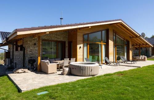 Razlog Villa | Villa Sofayla with Jacuzzi near the Pirin Golf Resort