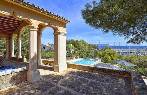 Mal Pas-Bon Aire Villa | Villa 'Son Fiol' with Sea View, Wi-Fi and Air Conditioning