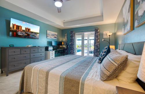 Burnt Store Villa | VILLA SOUTHERN ESCAPE - 4 BEDS - 3 BATHS - 8 GUESTS - WATERVIEW & POOL/SPA - INCL. 10% OFF BOAT RENTAL