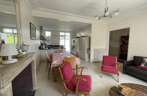 Cabourg House | Villa spacieuse à Cabourg, 200m plage, jardin, 5 chambres, parking, ménage inclus - FR-1-487-359