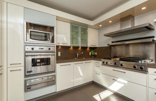 Koksijde-Bad Villa | Villa Stay with Pool & Sauna