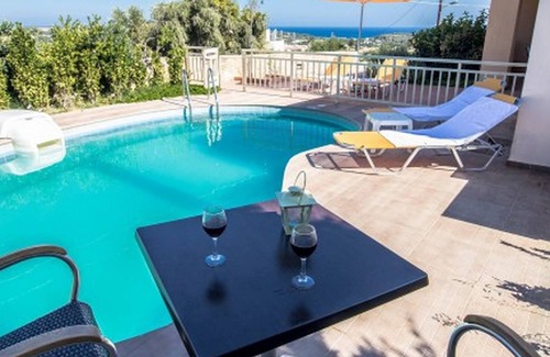 Houdetsi Villa | Villa Stefanos, Sea View, Private Pool, Near Sea