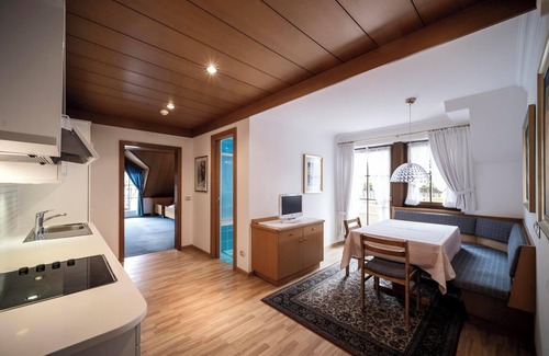 Ortisei Apartment | Villa Stella Apartment N 56 near the ski lift with mountain view and garden