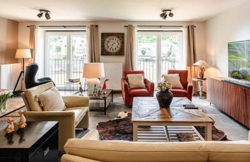 Bouillon House | Villa Steps from Castle, cleaning included