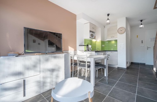 Serignan Villa | Villa Steps from Valras Beach