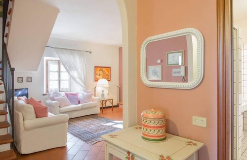 Massino Visconti Apartment | Villa Stresa Tulipano - 4 Guests