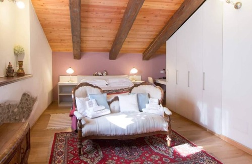 Massino Visconti Apartment | Villa Stresa Tulipano - 4 Guests