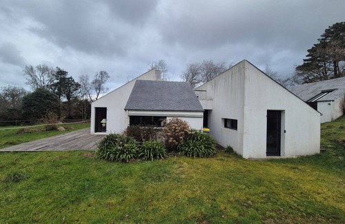 Tregastel Villa | Villa + Studio with tennis on 1ha 3min from the beaches of the Pink Granite Coast