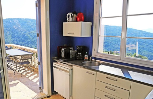 Bendejun Villa | Villa 'Stunning View' with Mountain View, Private Pool and Wi-Fi