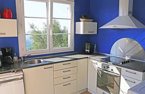 Bendejun Villa | Villa 'Stunning View' with Mountain View, Private Pool and Wi-Fi