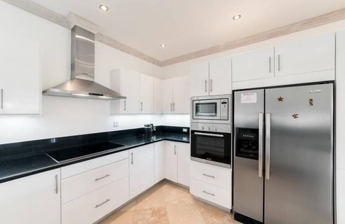 Merlin Bay Villa | Villa Sugar Hill A19 by Fantasia Villas
