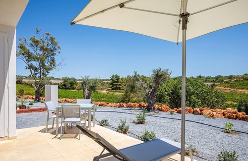 Estombar Apartment | Villa Suite 01 (Premium) - The Vines
