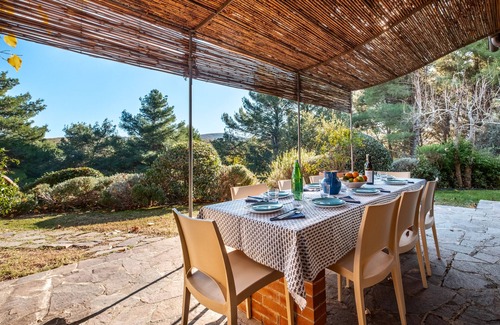 Capalbio Villa | Villa 'Sunflower' with Private Garden and Wi-Fi